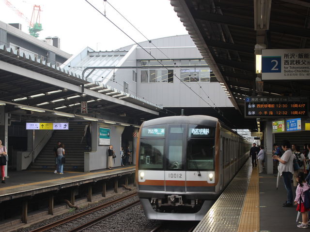 dԂ̃z[_Xo[K[vĉwXiMOS BURGERj