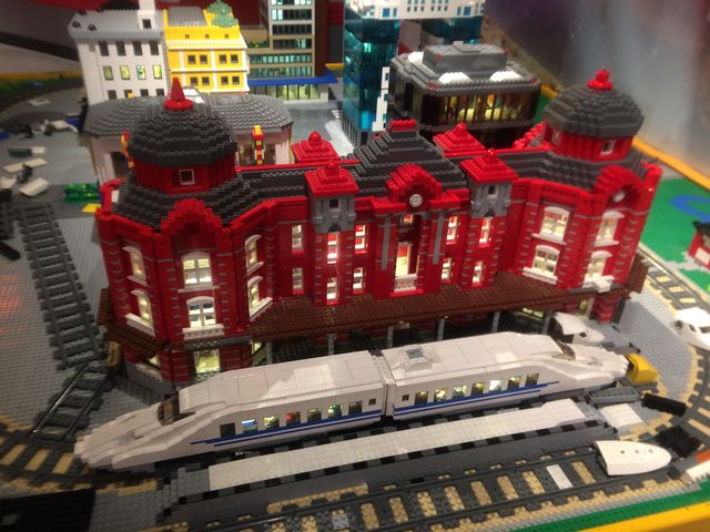 2΂ƔN̑qAꂼy߂Ă܂I_ShEfBXJo[EZ^[