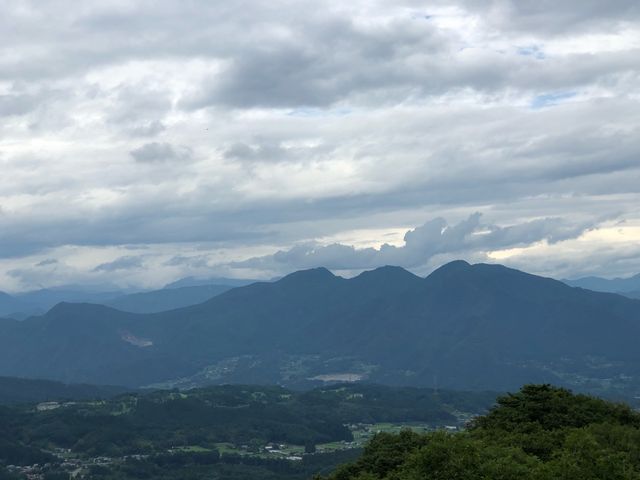 伊香保ロープウェイ4(ゴンドラから子持山方面を撮影)_伊香保ロープウェイ