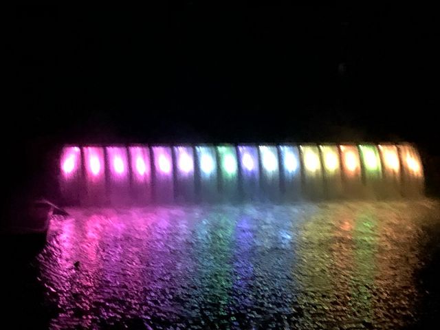 ���C�g�A�b�v�L�����ł�_�яH��