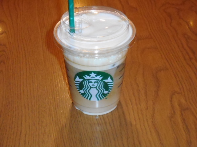 ayukononi����̃X�^�[�o�b�N�X�E�R�[�q�[ �L�y���r���X�̓��e�ʐ^2