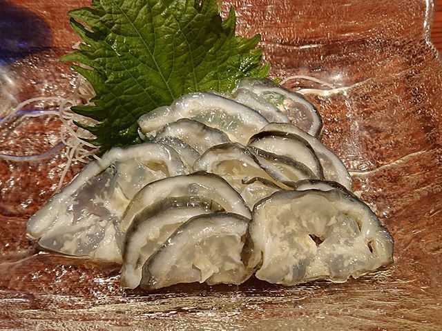 出された氷頭ナマス、コリコリの触感、コラーゲン豊富に含んでます_イヨボヤ会館