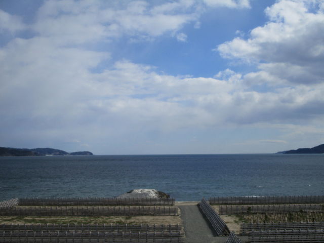 �h����̏ォ��ς������m_���̉w���c����