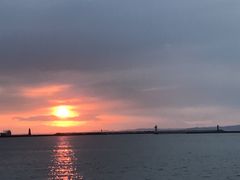 �ۂ�������̋��H�[���ό��N���[�Y�D�V�[�N���C���ւ̓��e�ʐ^1