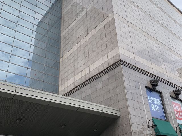 ��߃^�E�� ���ʓs