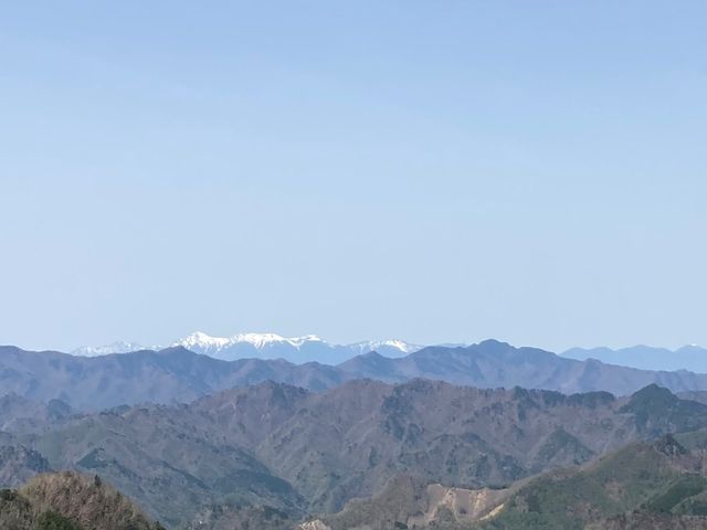 �����Ɋ��Ⴊ�c�锪�P�x�B�n������̉E�[�����ȎR_���_�R