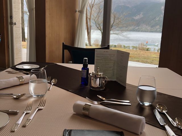 �e�[�u���Z�b�e�B���O_�U�E�v�����X�@�������m��