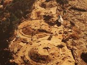 Yanwenlî͂ɂ펑ق̓eʐ^7