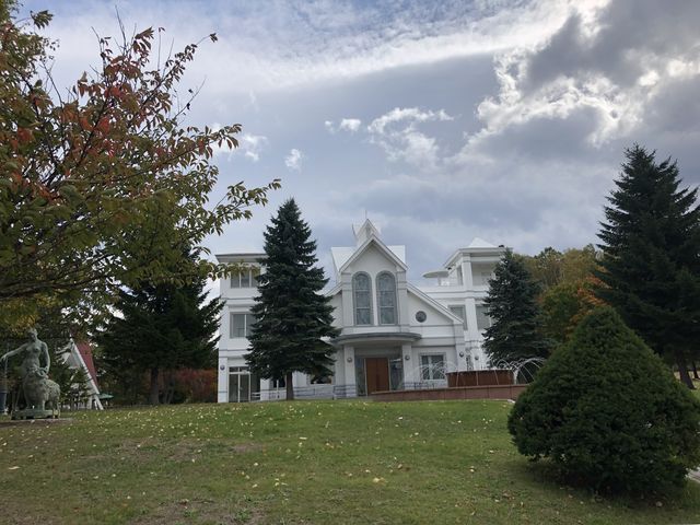 �r���u�W�]��̋���̕��i�ł��B�����܂��Ă��܂������������ɎB�ꂽ�̂ł͂Ǝv���Ă��܂��B_�����ۂ�r���u�W�]��