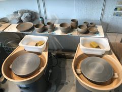 ߂̓|`R X͓Xւ̓eʐ^1