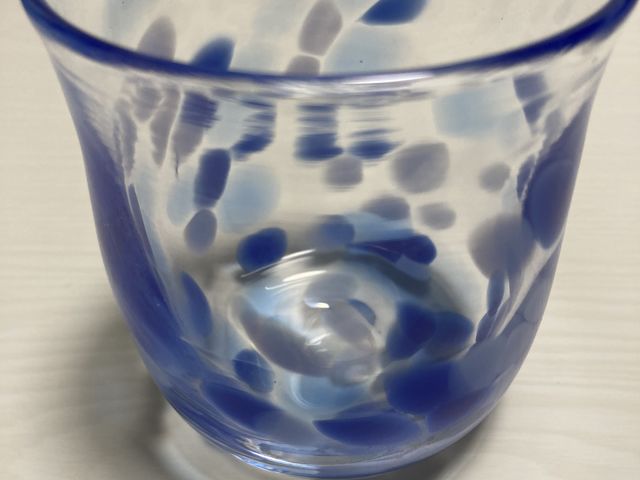 ���������O���X�ł��B�ʐ^�ł͖͗l���d�Ȃ��Ă��܂��܂����A�����͂����Ƒf�G�ł��I_���MilPONTE