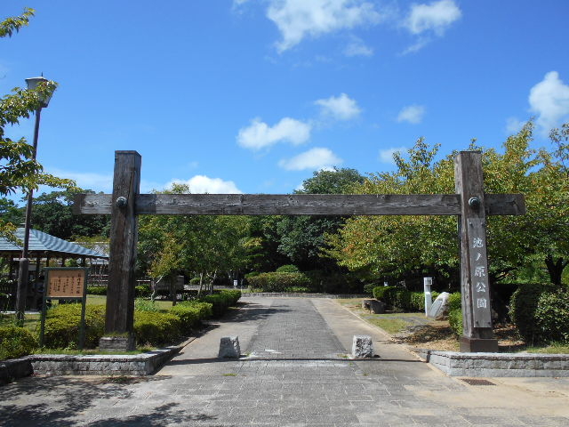 �r�m������