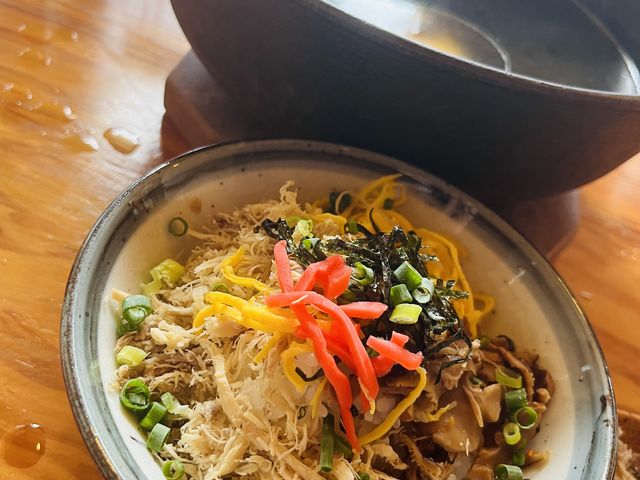 TbƂЂ̂悤ɐHׂ{с_{с@Ђq