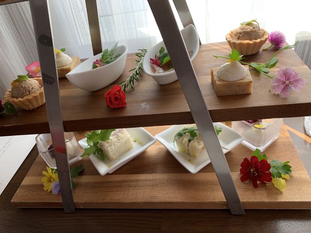 O؁@~jn[uԒd̂悤_UEn[u_CjO