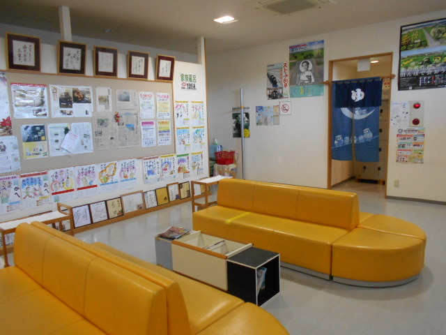 ���k����