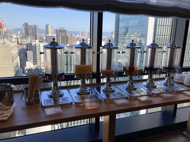 �h�����N�Ƃ�ǂ�_���G�N�Z���z�e�����}