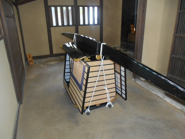 �g�V���[����̍����s���Ɖ��~�E�������Ƃ̓��e�ʐ^1