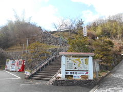 �g�V���[����̐V�����p�قւ̓��e�ʐ^1