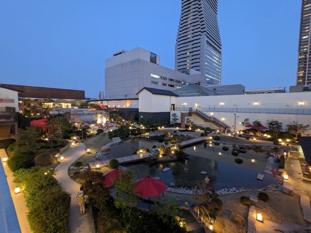 お風呂とは別に屋上の広い庭園で足湯などカップルで楽しめる
その他 レストラン等 デート向き
_空庭温泉 OSAKA BAY TOWER