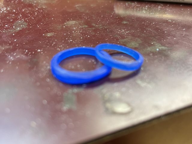 �f�U�C���̂�
���������Y��ȃ����O�ɂȂ�̂��y���݂ł��I_�P���W�n�E�X