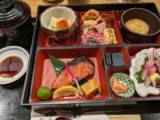 ���������͉̂�����
�₽�����̂͗₽���H�ׂ��������ł��B_�}�[�X�K�[�f���z�e�������@�C�N�������������{�X