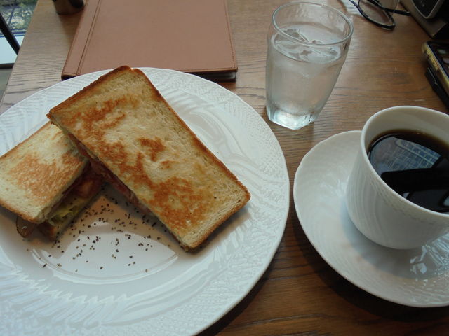 I[_[j[_ɕ\Q KITTEÉX