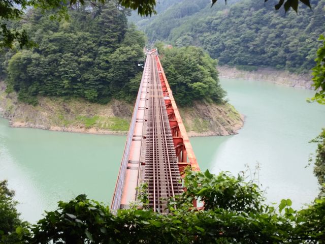 �����̂���S���őΊ݂ƌq�����Ă��܂��B_�����Ώ�w