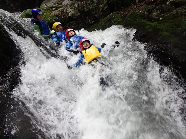 �S���ŃX���C�_�[_�t�B�[���h�A�[�X����