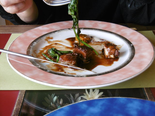 T
HׂOɎB̂YĂ܂_A\׃j[