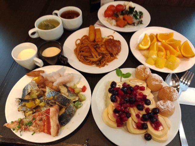 ���������ԁB�G�r�����L�q�B
����x���[�X���[���P�[�L�B
�I�����W�B�p�X�^�B�T���_�ށB_�u�b�t�F&�J�t�F���}���[�A �O��K�[�f���z�e�������C�^���A�X