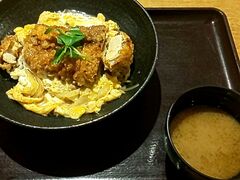 �|������̎R�����܂�鉷�� ��蓹�̓��ւ̓��e�ʐ^1