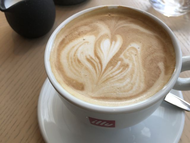 ���Ċy����ŁA����Ŗ���_�q���g���L��