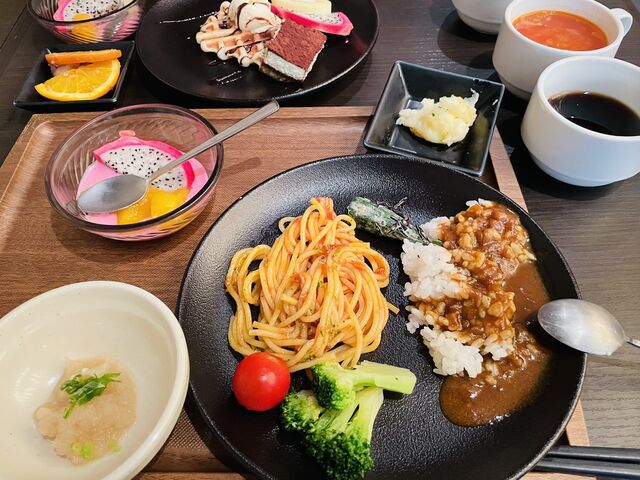 2��ڂ͂��������ς��ł�����������肵�āA�p�X�^�A�J���[�������������ł��I_�u�b�t�F&�J�t�F���}���[�A �O��K�[�f���z�e�������C�^���A�X