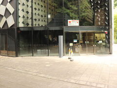 hyde����̎j�Ջ��R��ՃK�C�_���X�{�݂ւ̓��e�ʐ^1