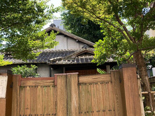 EbL[̏򔪉_F{̓eʐ^1