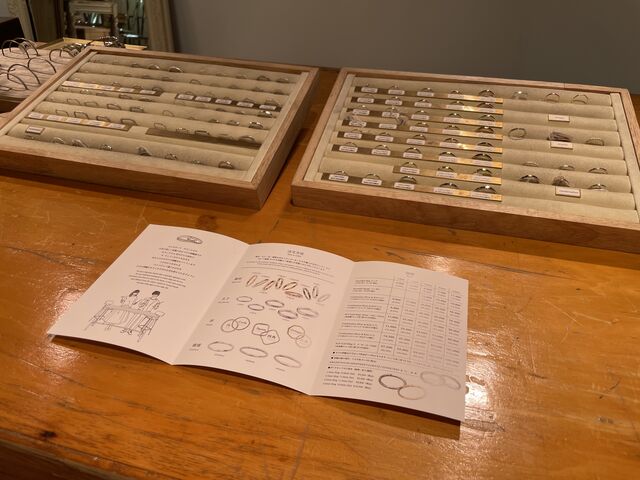 �f�ށA�`�A�͗l�A�T�C�Y��I�ׂ܂��B_itoaware-���Ƃ��͂�-����X