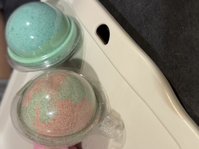 ���Ȃ݂Ƀ{�[���^�͕K���쐬�ł��āA���ɍD���Ȍ`���I�ׂ�̂ł����ł����I_yoika