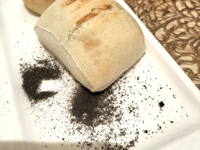 �p���Q��@�t�H�J�b�`���A�e�[�u���p����|�Y�̉��ƃI���[�u�I�C����_�U����C�r�A�{��