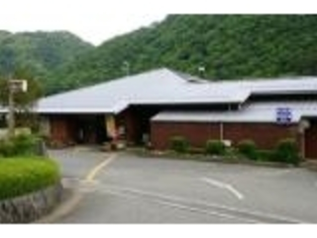 �ɓ��s�E���̍���ق̎ʐ^1