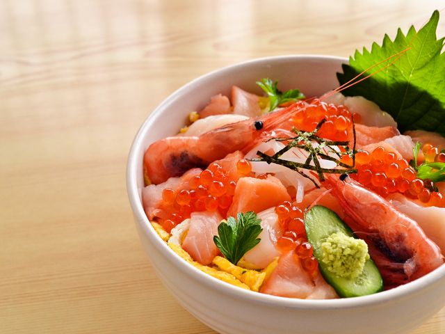 �֋����Y�C���i���g�p�����R�C���i��������ǂ�j���l�C��_�������˓�����