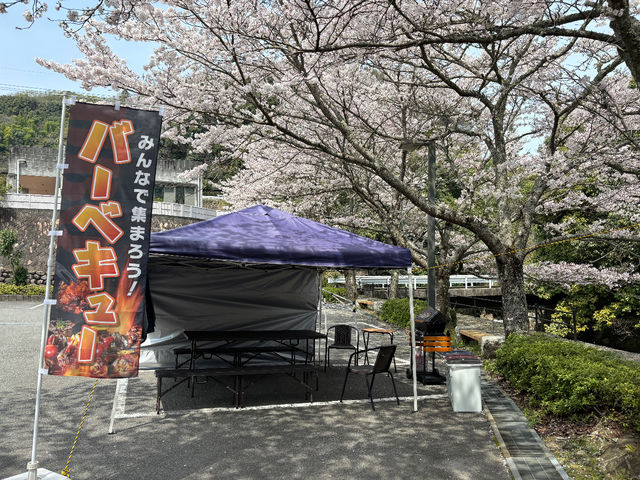 �y�t�F�����炬BBQ�z
�\�񂷂邾���Ŏ�Ԃ�Ŋy�X�B_�ݐ삹���炬�𗬊�