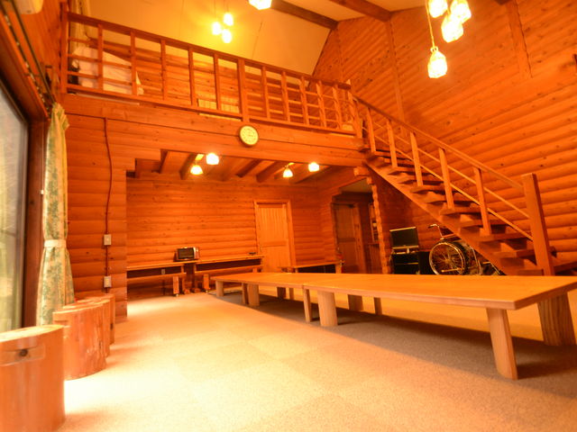 �R�e�[�W�@�E�O�C�X�@���r���O_�O�g�I�V�̐X