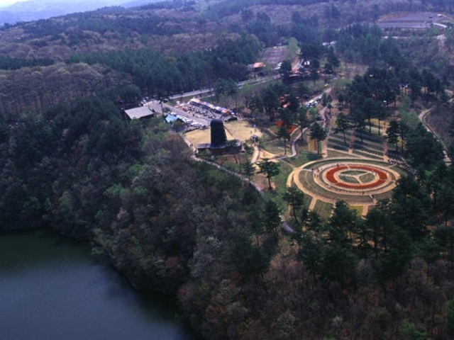 ��J��_���t�H���X�g�p�[�N�E�y��  �L�����v��