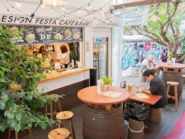 Design Festa Cafe & Bar �f�U�C���t�F�X�^ �J�t�F �A���h �o�[�̎ʐ^1