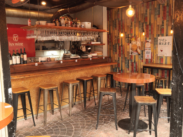 ���u���C�� luvwine �V���{�X�̎ʐ^1