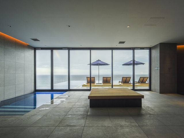 �C���t�B�j�e�B�v�[������_���v�����X�z�e���@THERMAL SPA S.WAVE