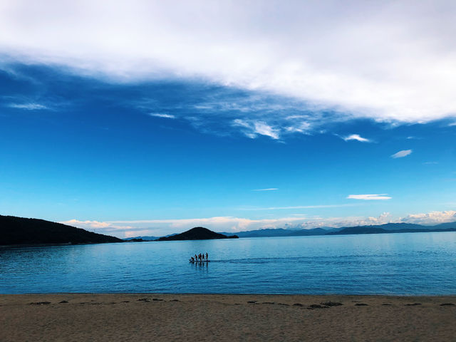 ���C�p�ɂȂ��Ă���̂ŁA�C�̕\�ʂ͋��̂悤�B�D���قƂ�ǒʂ�Ȃ��̂ő݂��؂�B_SUP RESORT CLUB AO(���y���V�����I���[�u)