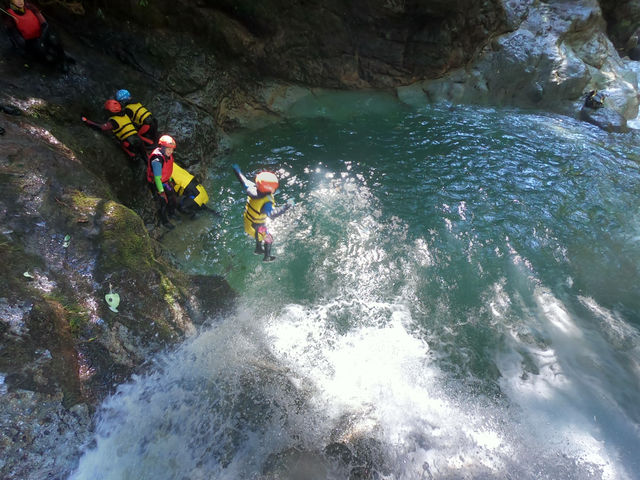 �����I��ŃW�����v�I�u��_�A�C�A���@�A�E�g�h�A�@�A�h�x���`���[�Y<Iron Outdoor Adventures>