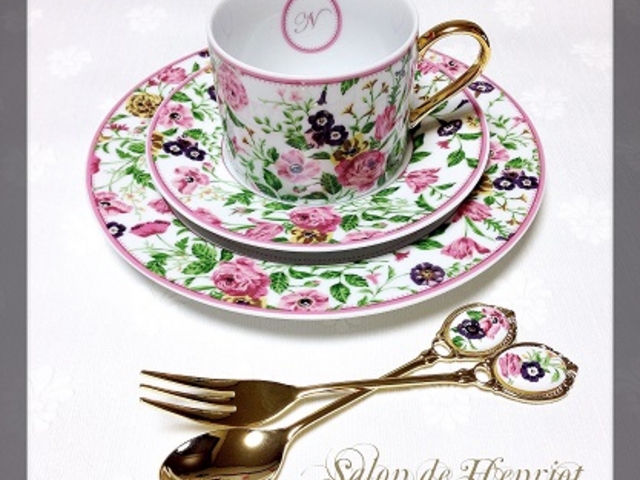 Salon de Henriot(�A�����I)