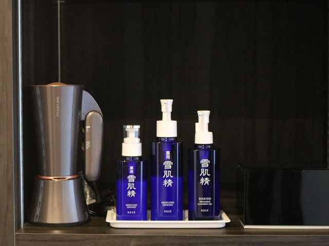 �L�n����`����E����4�̑ݐؕ��C�`�����̏h�@�N�M